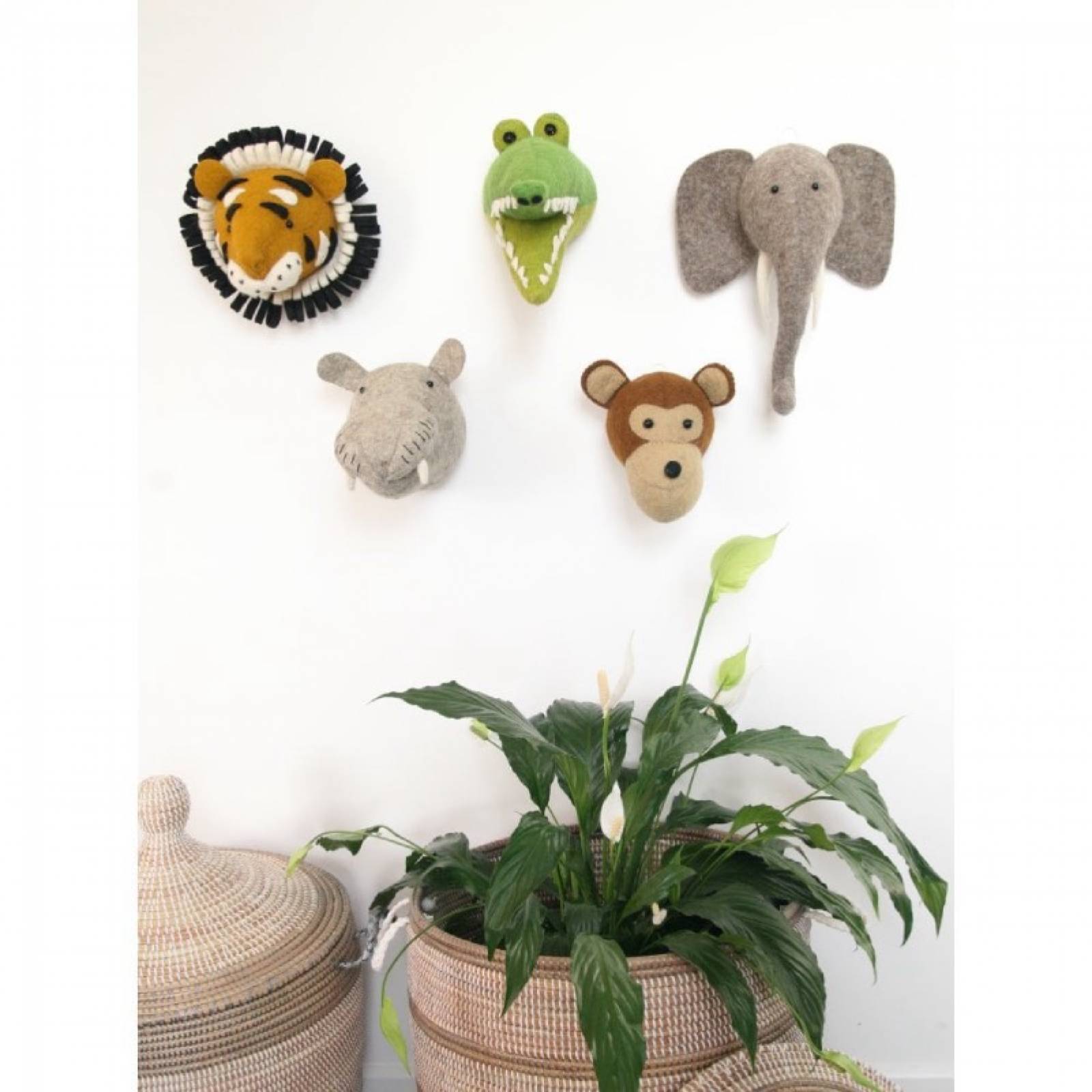 Mini Elephant Head Wall Decoration thumbnails