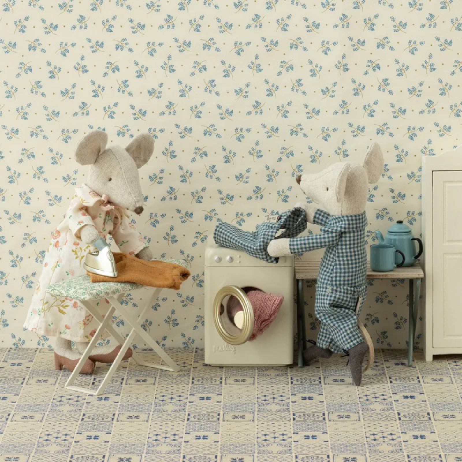 Miniature Toy Washing Machine By Maileg 3+ thumbnails