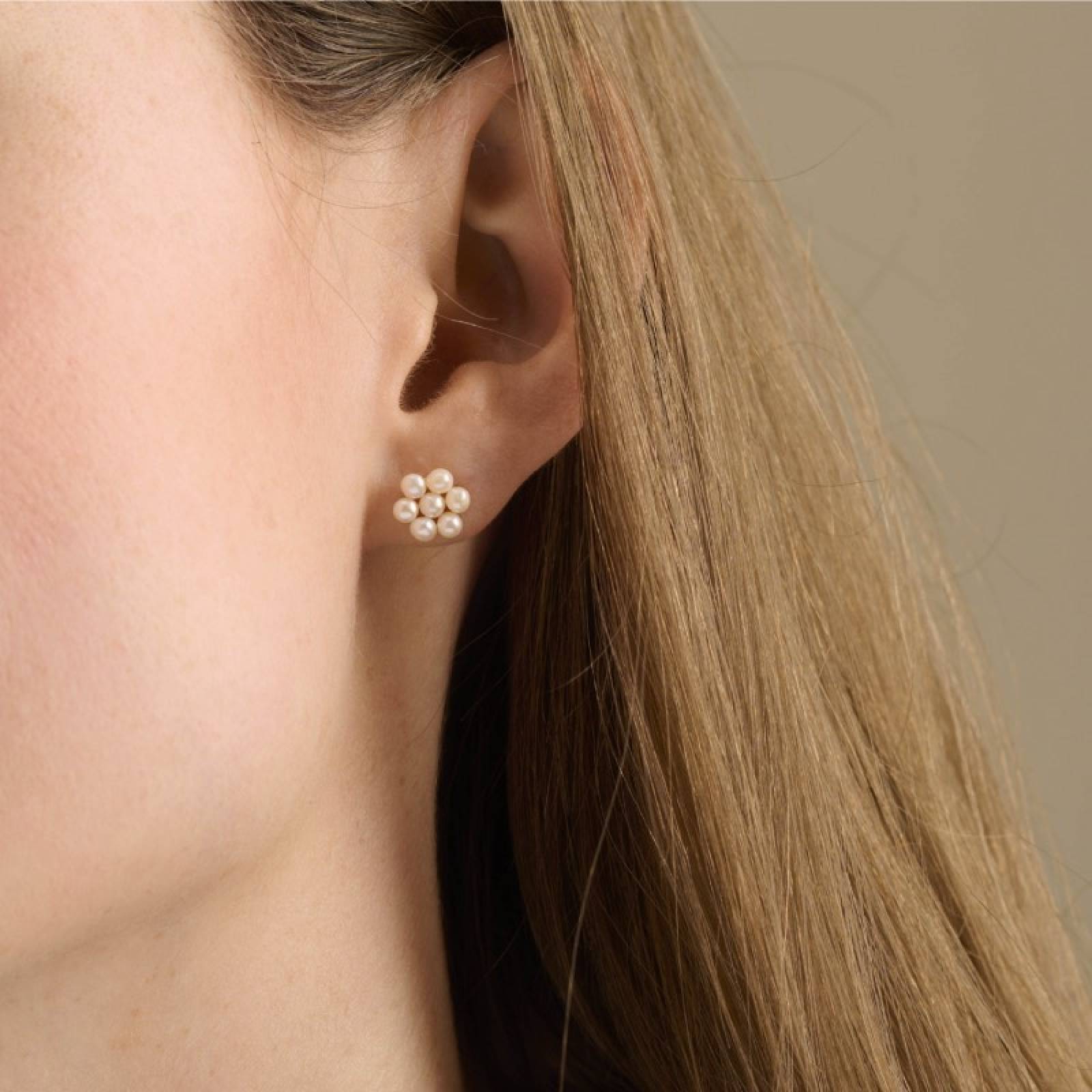 Ocean Bloom Stud Earrings In Gold By Pernille Corydon thumbnails