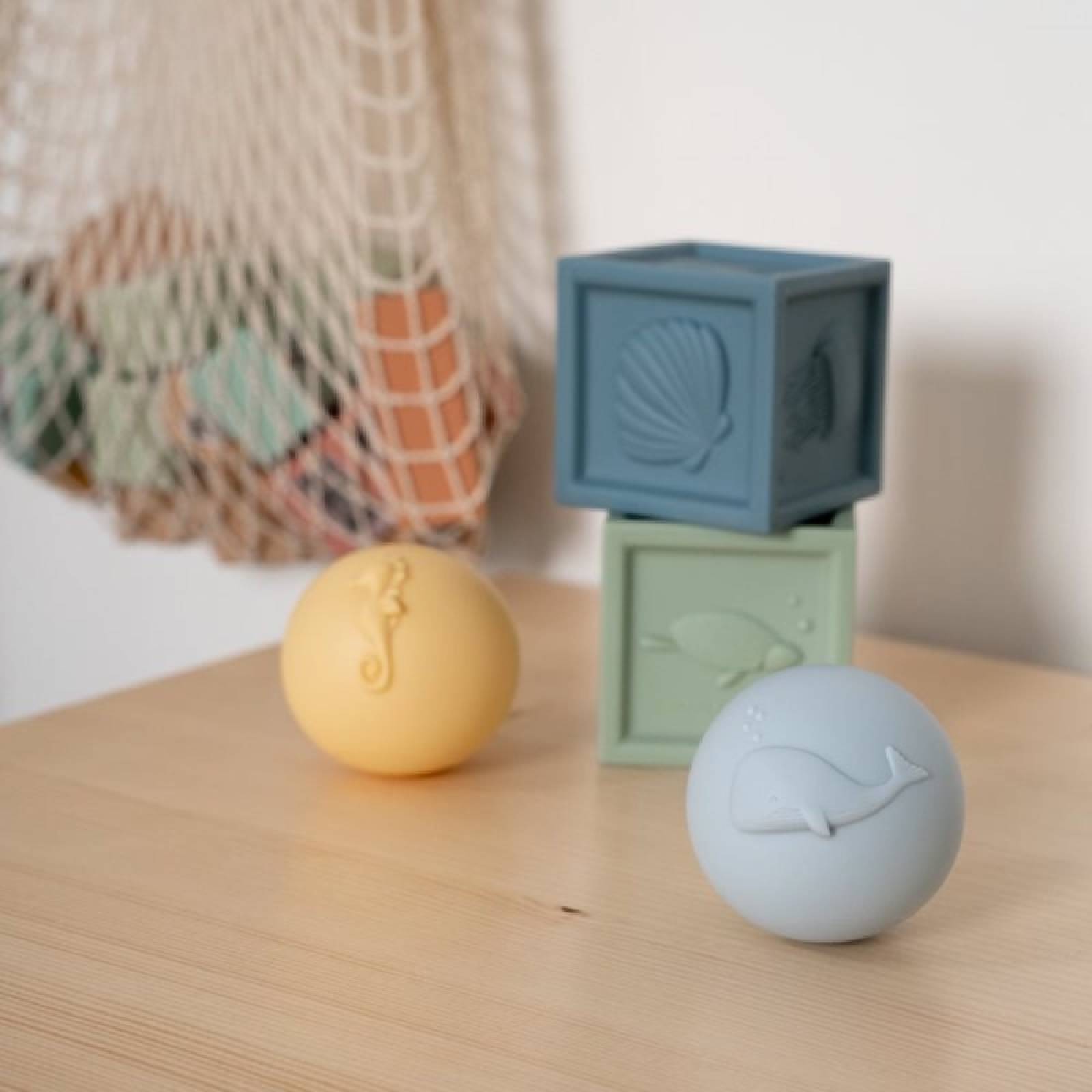 Ocean - Set Of 4 Sensory Balls & Cubes 5m+ thumbnails
