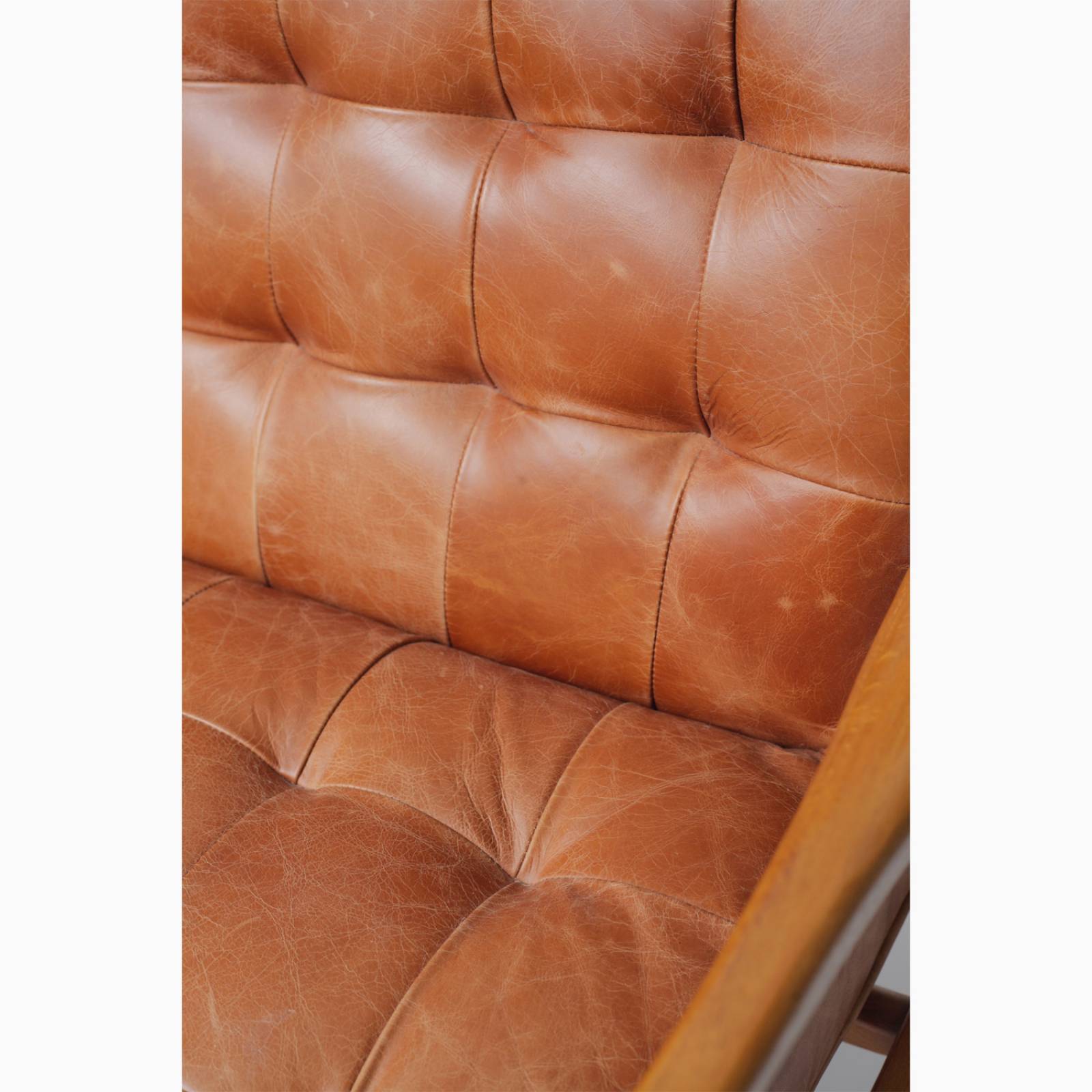 The Olsen Oak 2 Seater Sofa in Distressed Brown Leather thumbnails