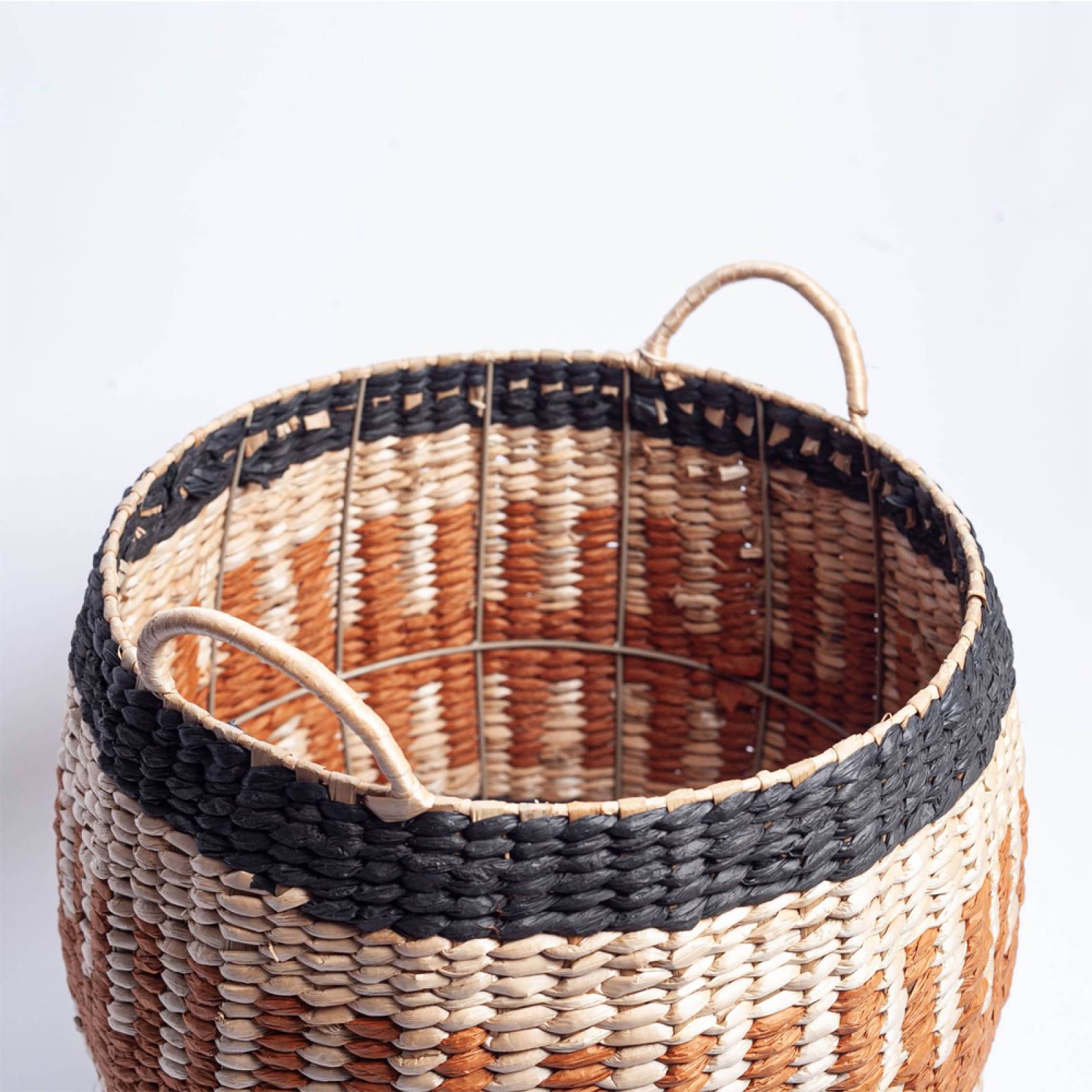 Set Of 2 Baskets With Orange & Black Patterns & Handles thumbnails