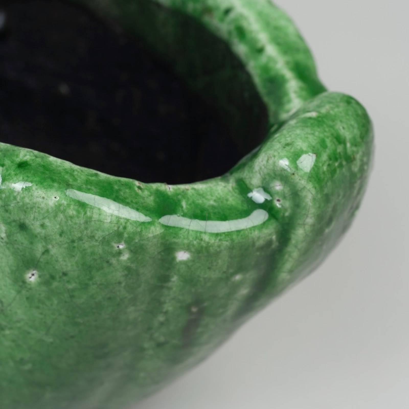 Shell Shaped Plant Pot In Dark Green Crackle Glaze thumbnails