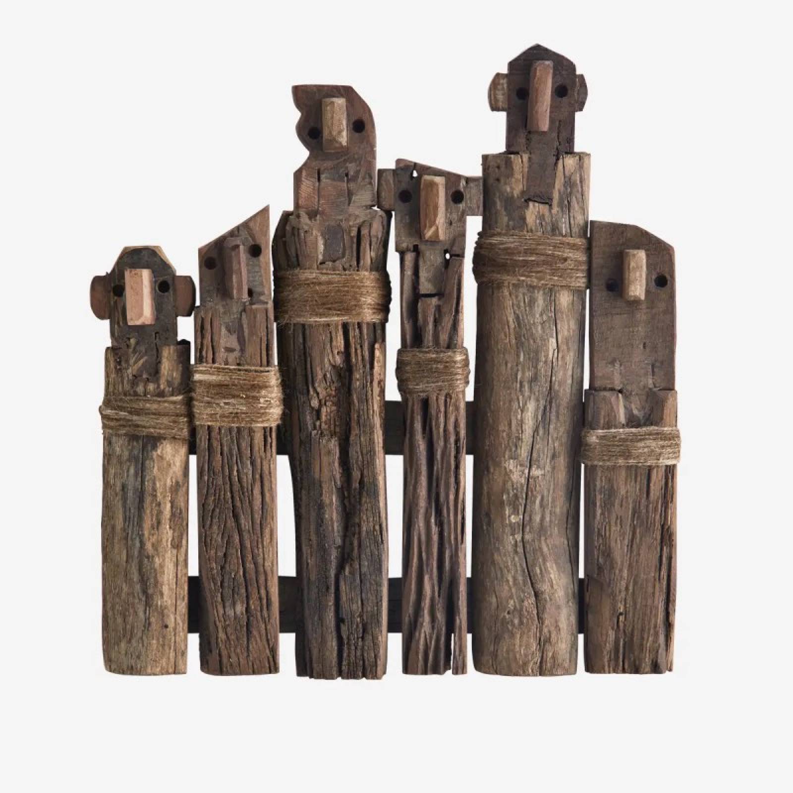 Small Ragazzi Reclaimed Wooden Figure Decoration Unit
