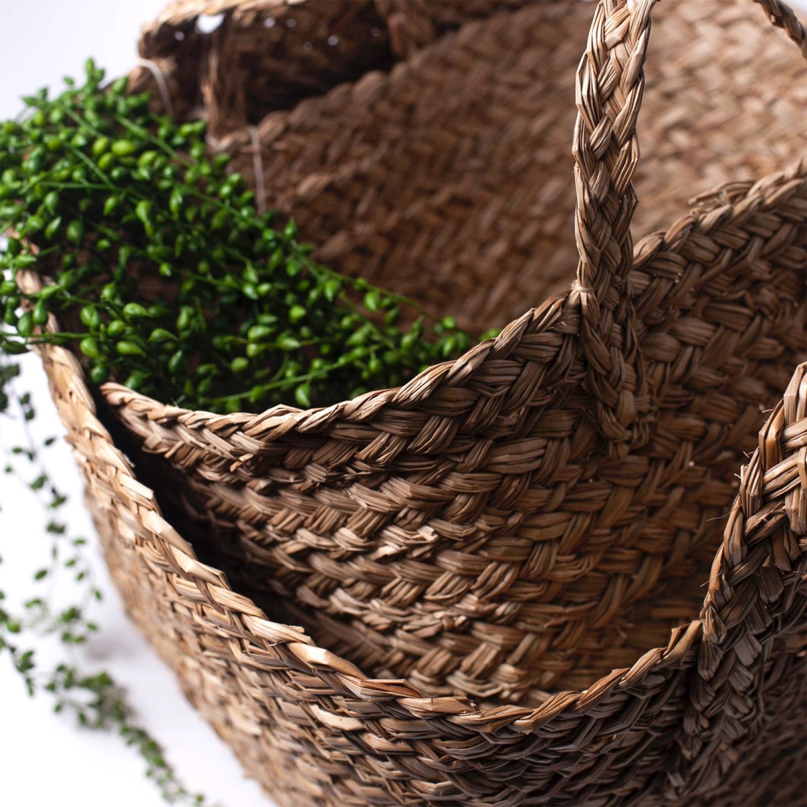 Small Square Grass Basket With Handles 30x30x25cm thumbnails