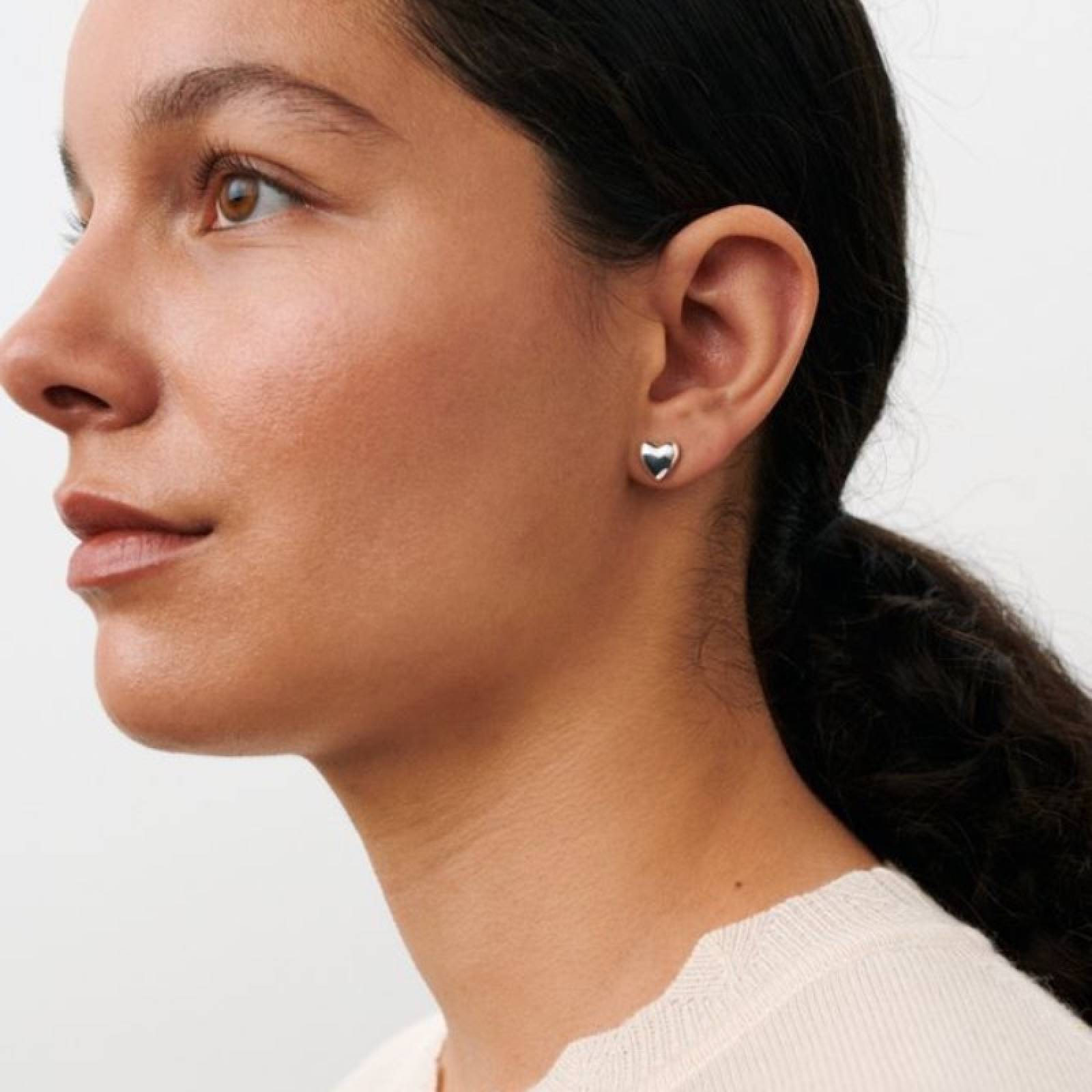 Sweetheart Earsticks Stud Earrings In Silver By Pernille Corydon thumbnails