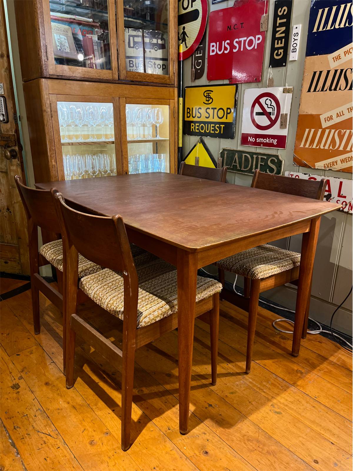 Teak Extending Dining Table With Set Of 4 Chairs 120cm