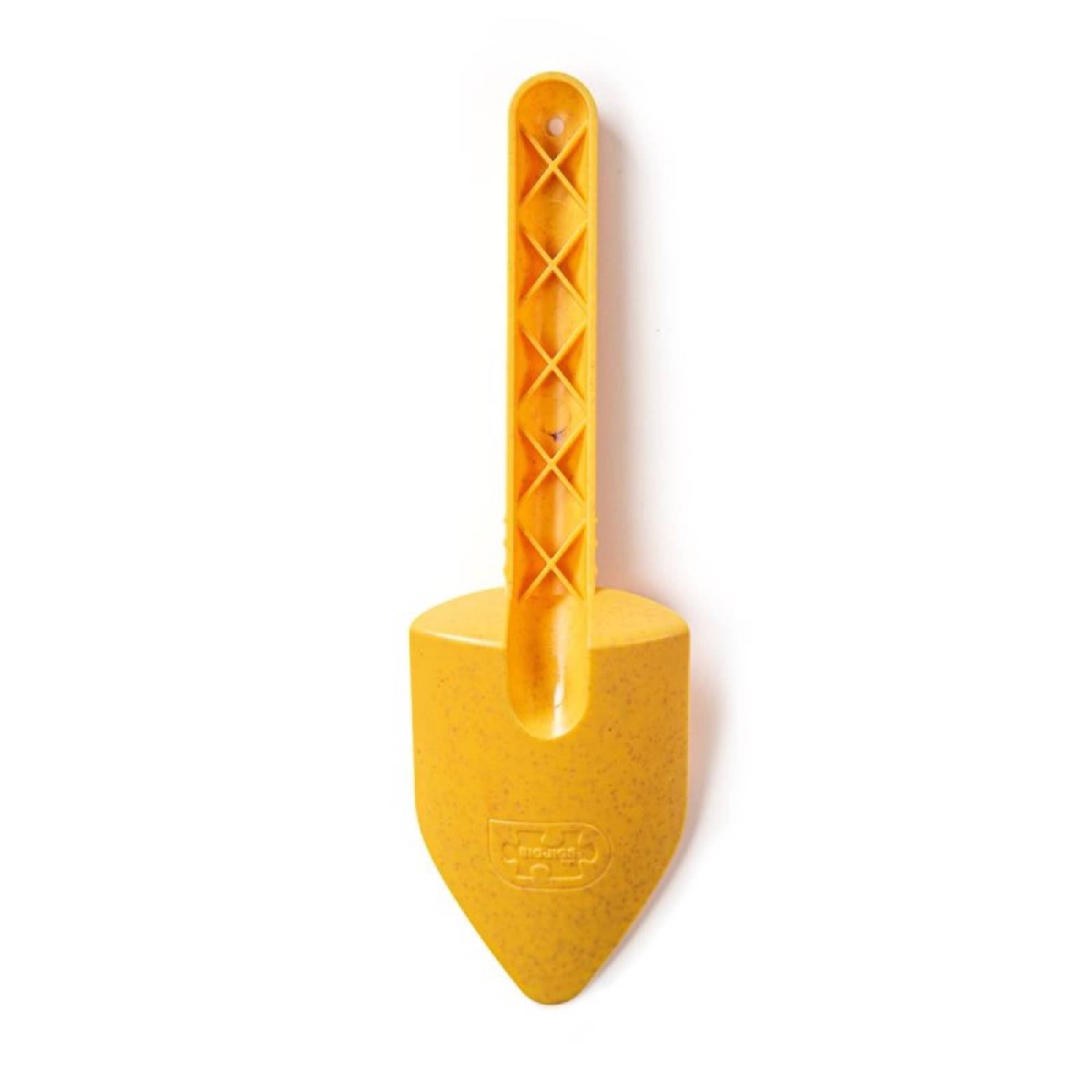Toy Eco Spade In Honey Yellow 18m+ thumbnails
