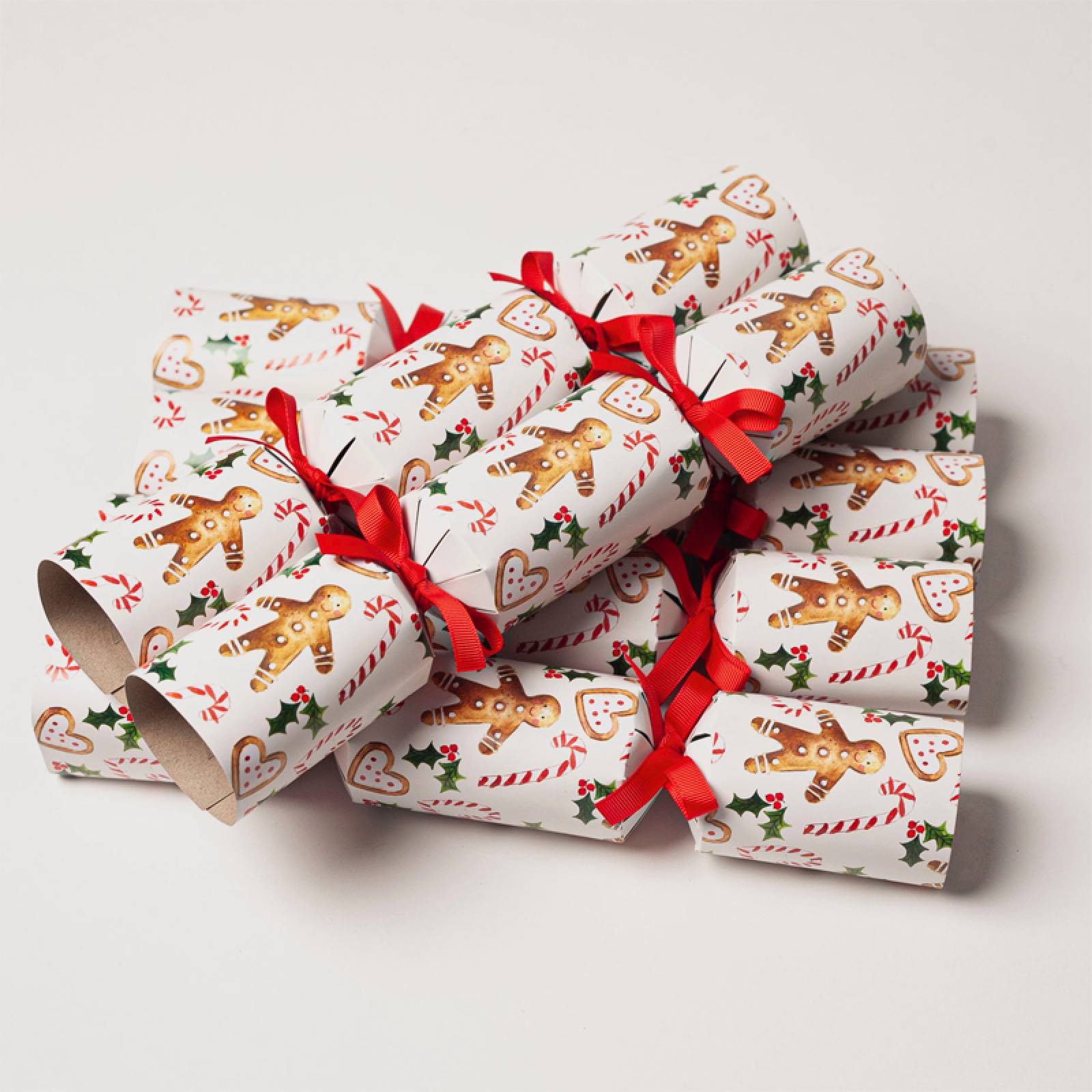 Box Of 6 Christmas Crackers - Gingerbread Man thumbnails