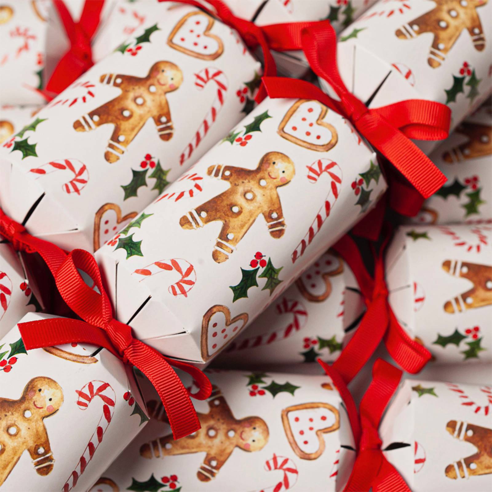 Box Of 6 Christmas Crackers - Gingerbread Man thumbnails