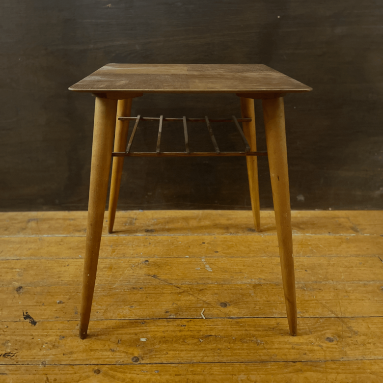1950s Small Square Side Table In Oak Veneer