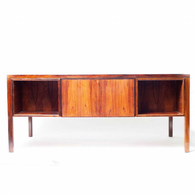 1960s Danish Model 77 Rosewood Desk By Gunni Omann Jun