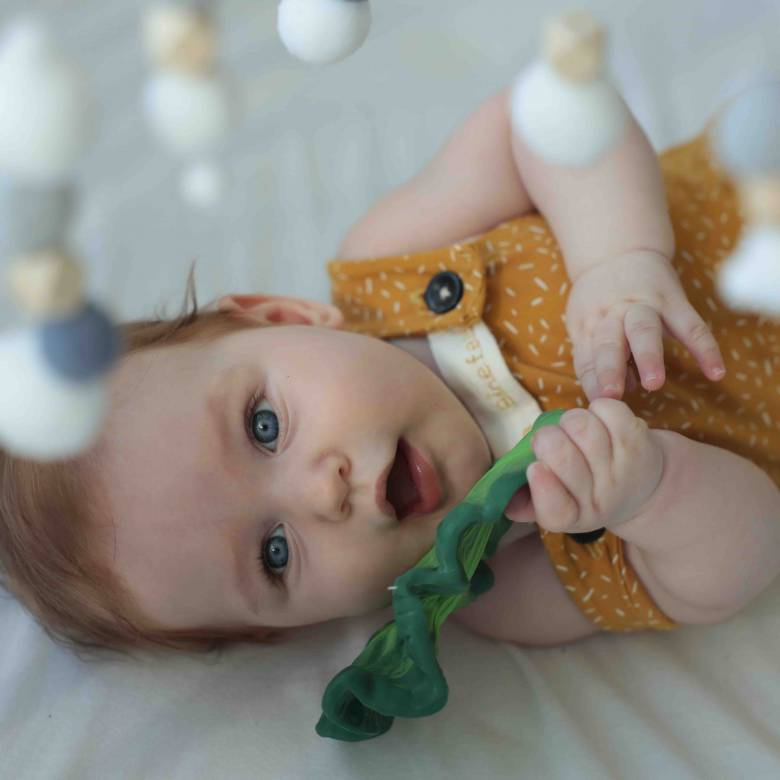 Kendall The Kale - Natural Rubber Teething Toy 0+