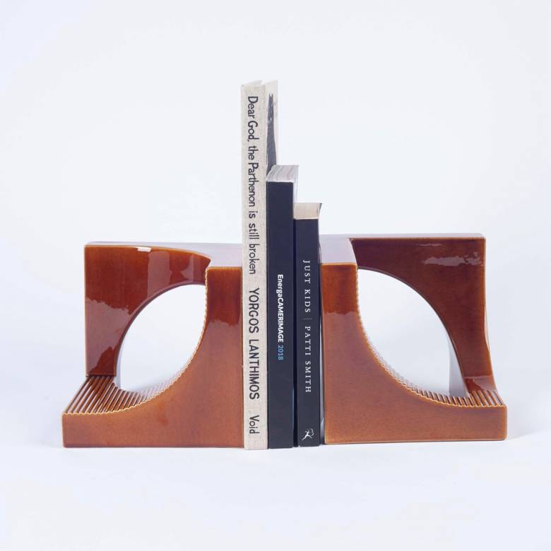 Ceramic Gio Bookends In Caramel