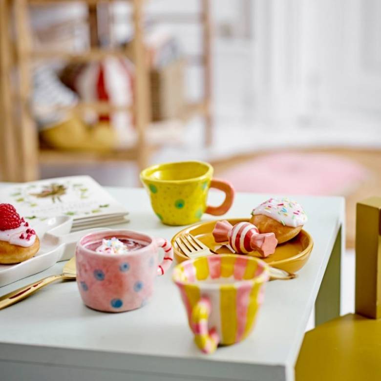 Children's Hand-painted Stoneware Cup In Yellow & Green Spots