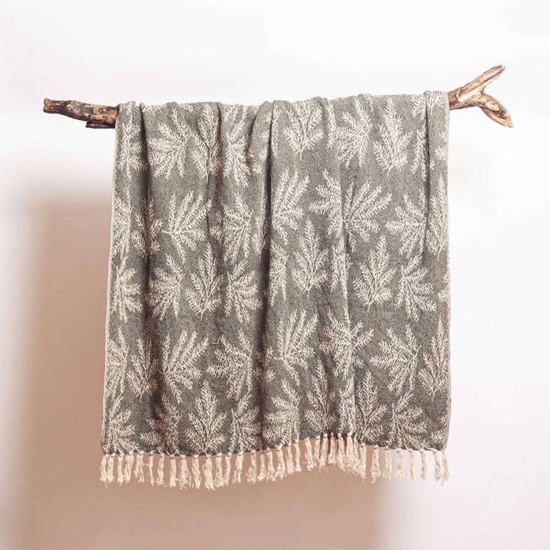 Dark Green Leaf Print Blanket Throw