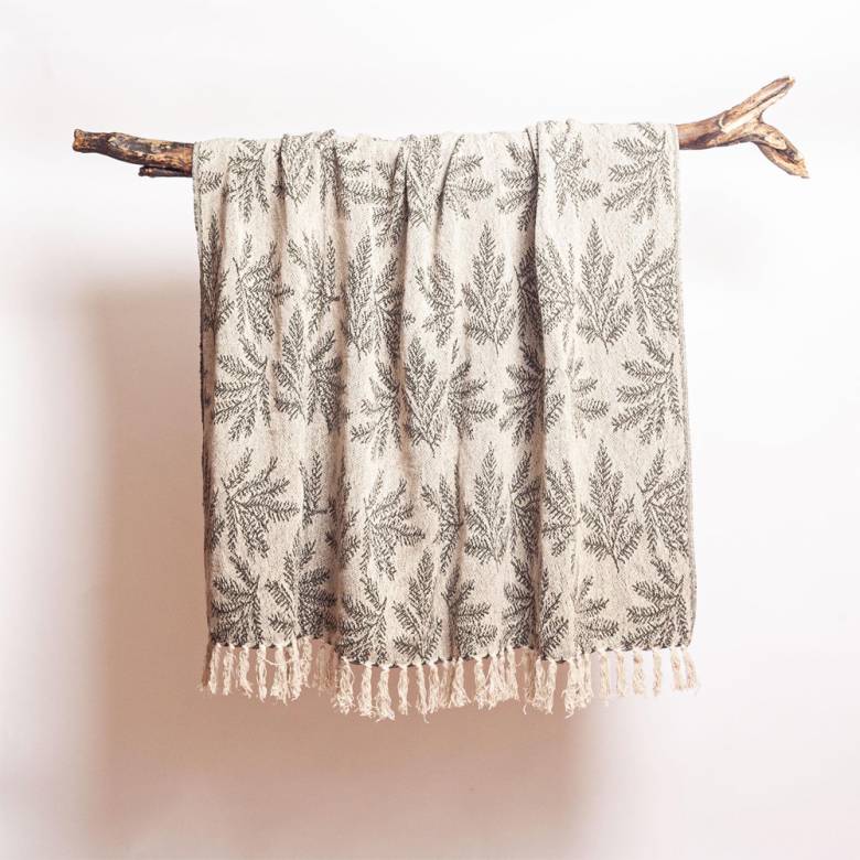 Dark Green Leaf Print Blanket Throw