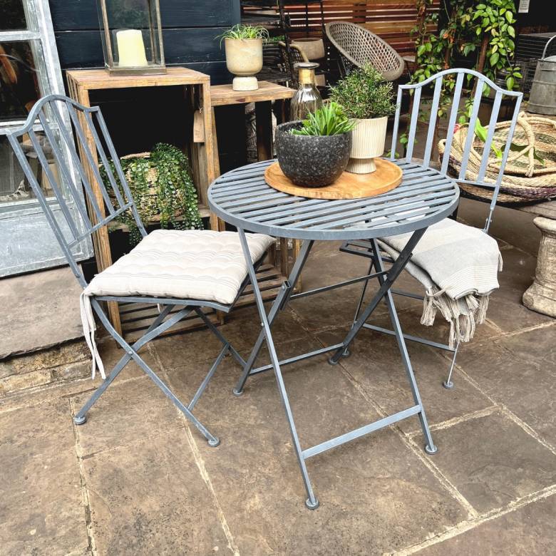 Set Of Metal Garden Table & Chairs
