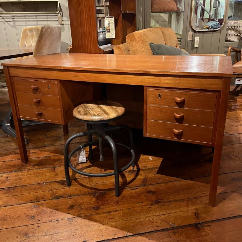 1970s Danish Teak Desk WIth 6 Drawers By Domino Mobler