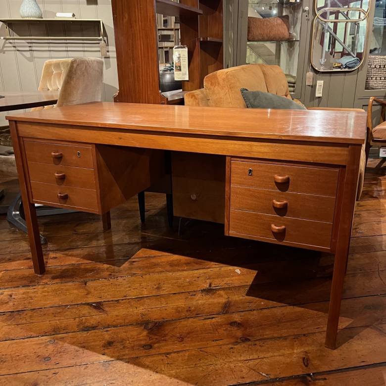 1970s Danish Teak Desk WIth 6 Drawers By Domino Mobler