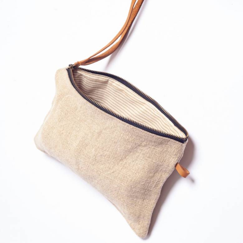 Jute Pouch With Zip In Natural Stone