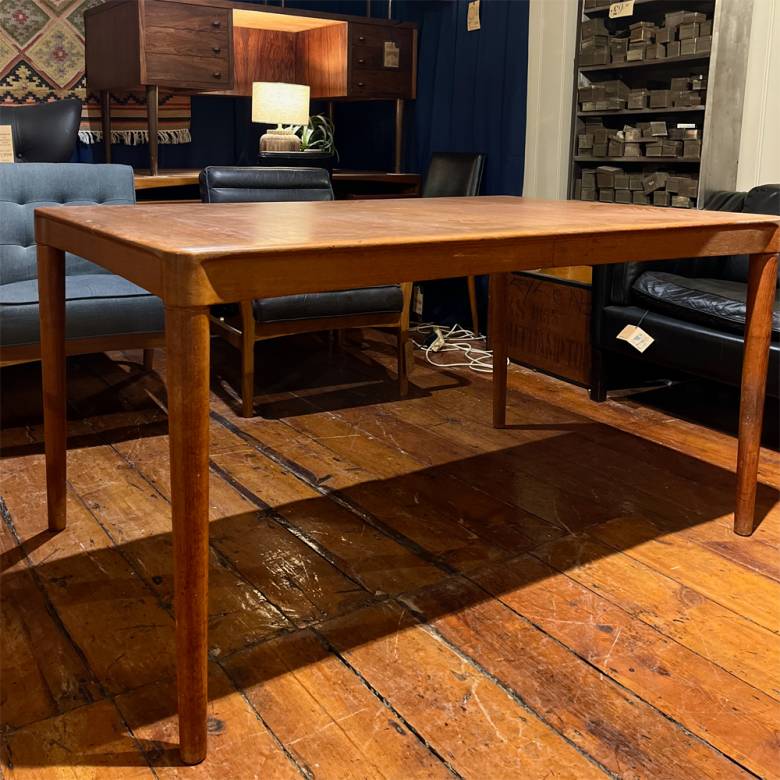 Mid Century Teak Extending Dining Table By H.W. Klein For Bramin