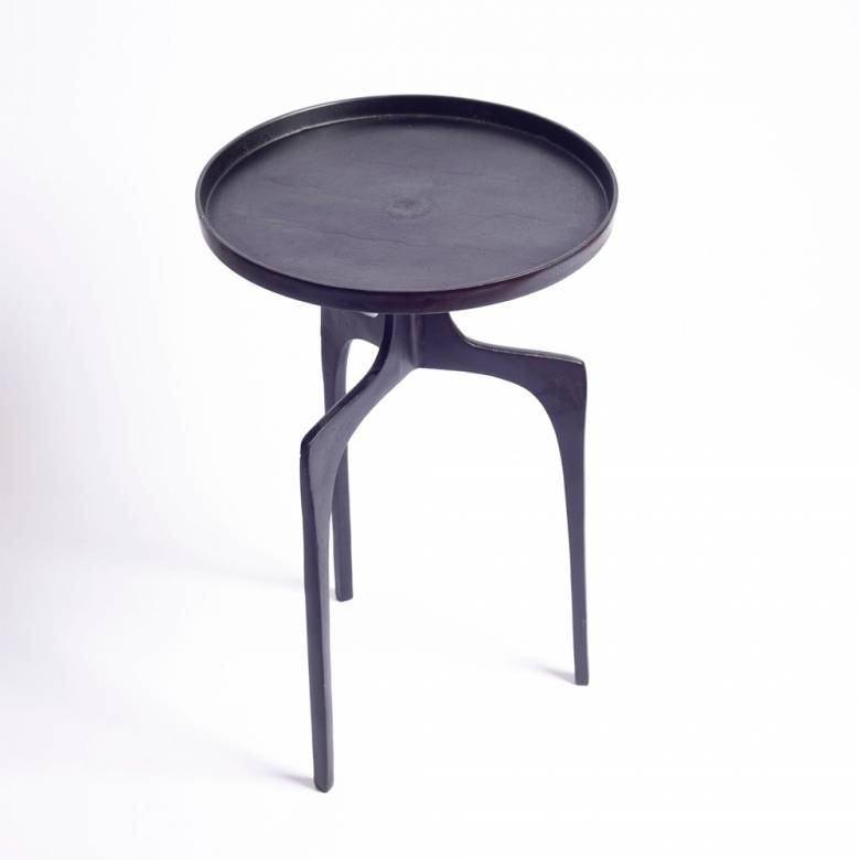 Neila Side Table In Black Bronze Metal 41x63cm