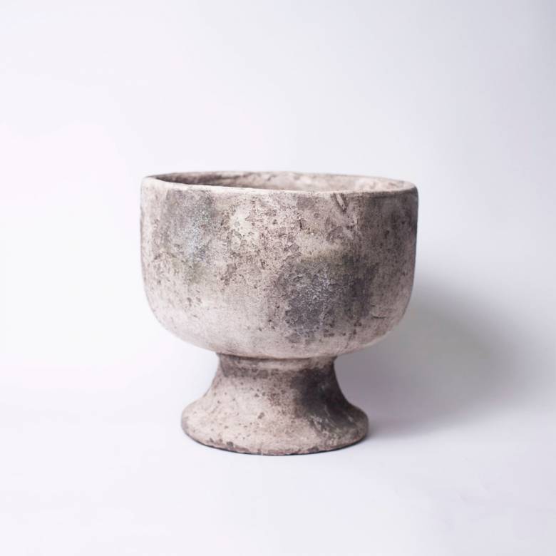 Small Pedestal Foot Vase 25cmx23cm
