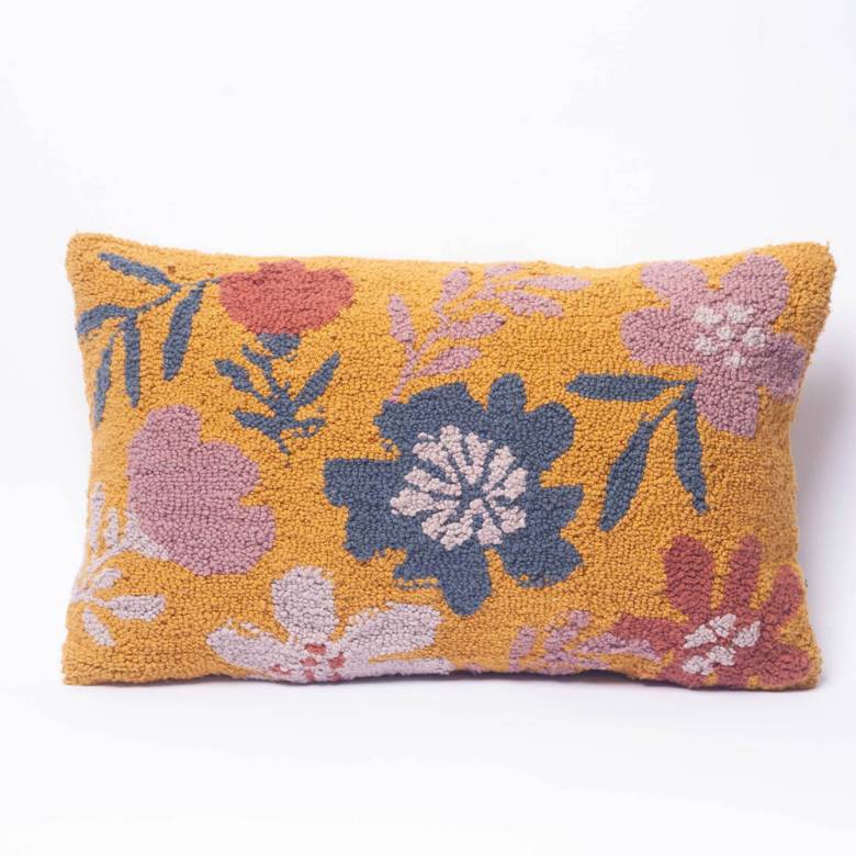 Rectangular Tufted Cushion With Flowers 50x30cm