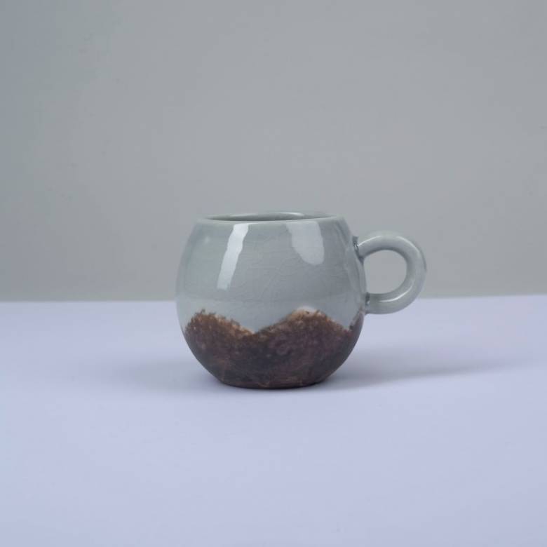 Rounded Stoneware Mug In Two Tone Brown & White