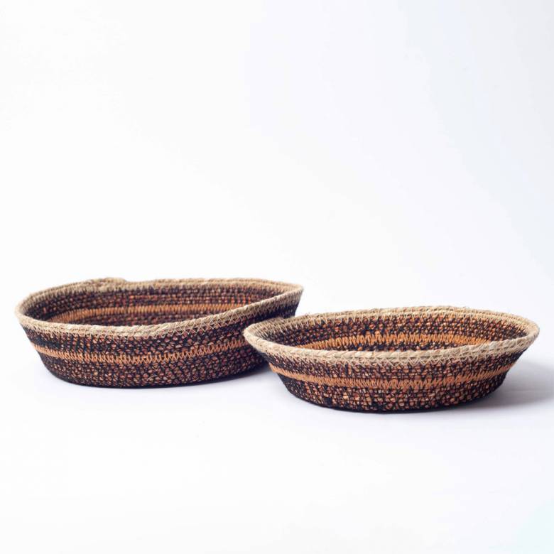 Set Of 2 Seagrass Basket Trays In Sandstone