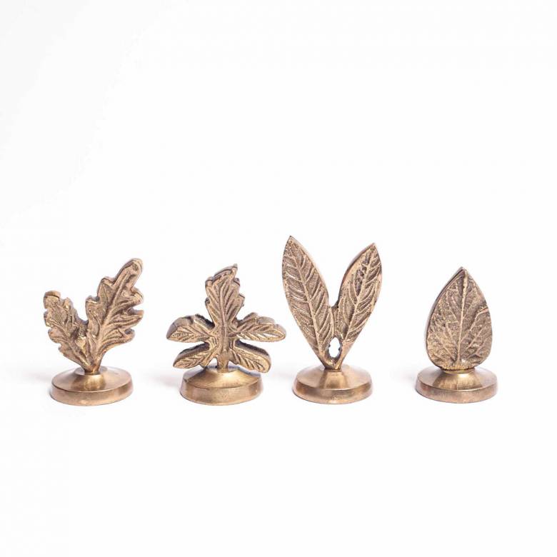 Set Of 4 Leaf Place Card Holders In Brass