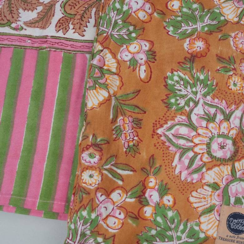 Single Sized Cotton Throw In Tote Bag - Marigold Print