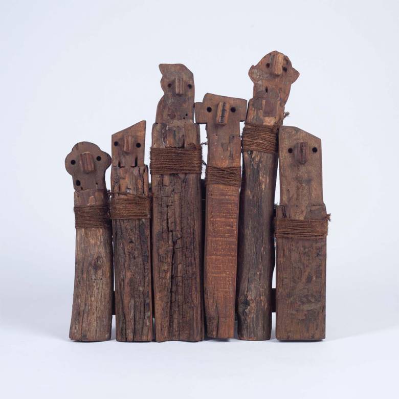 Small Ragazzi Reclaimed Wooden Figure Decoration Unit