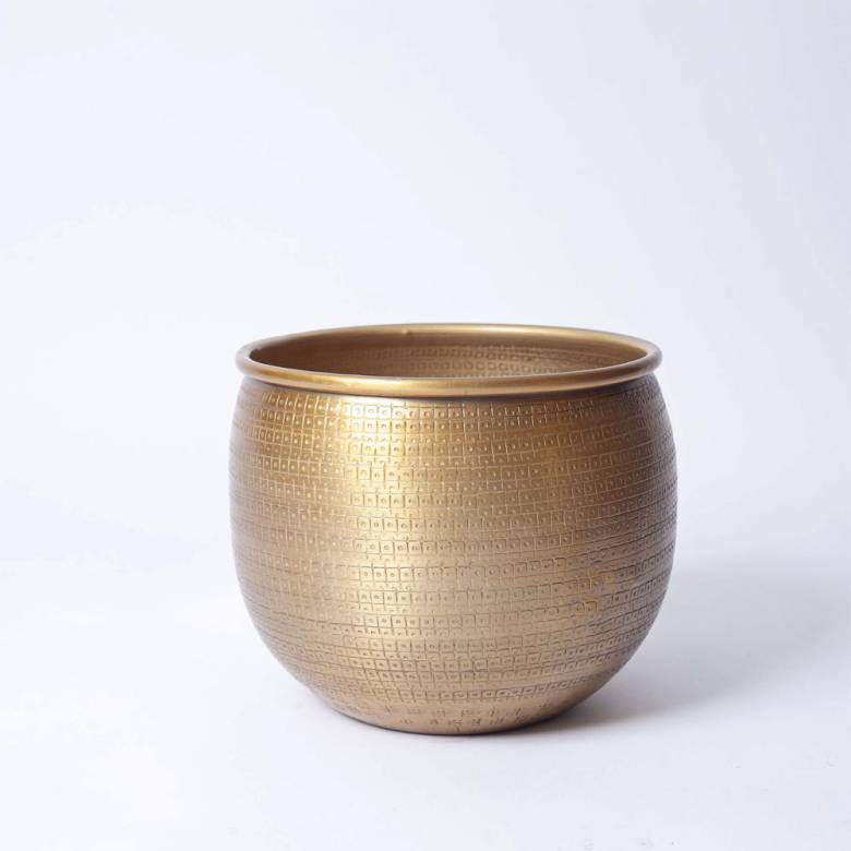 Small Tembesi Metal Etched Planter In Antique Brass H: 18cm
