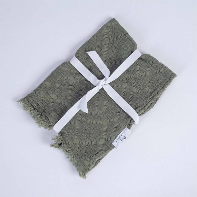 Chantilly Hand Towel In Olive