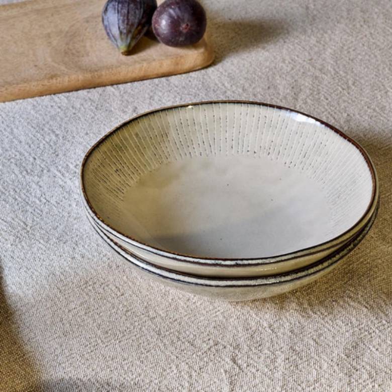 Malia Stoneware Bowl In Cream