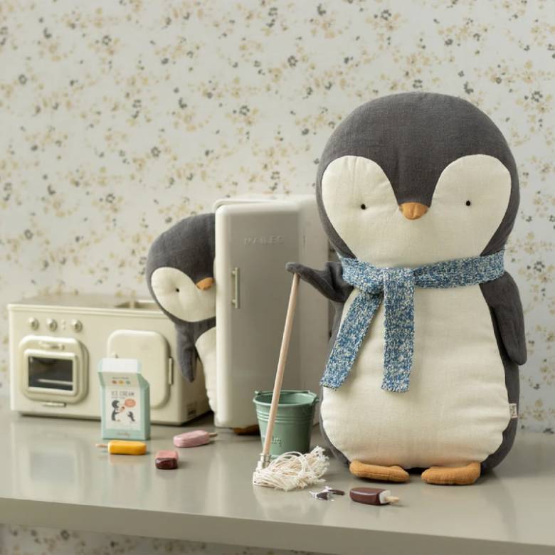 Medium Penguin Soft Toy By Maileg 0+