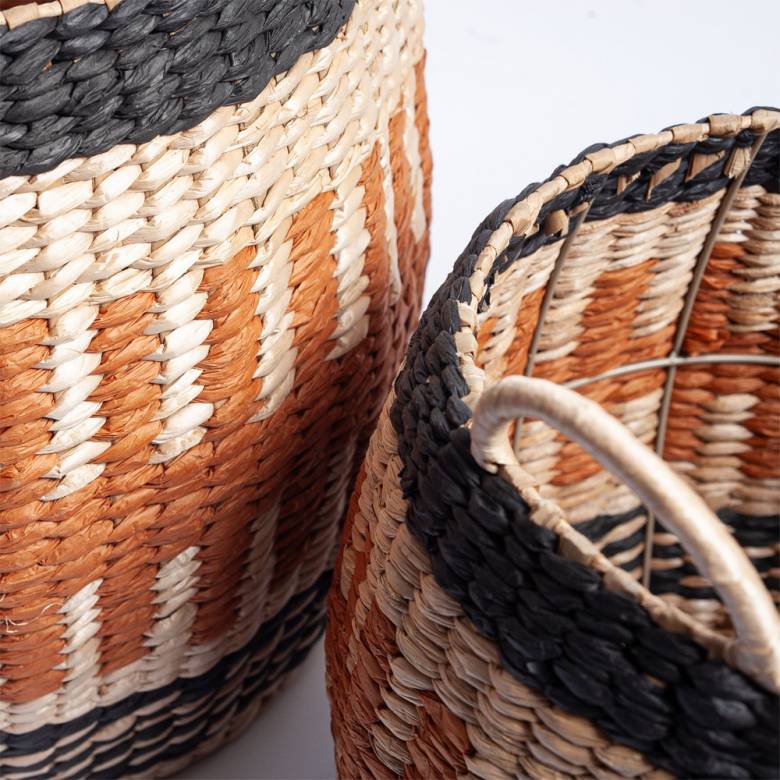 Set Of 2 Baskets With Orange & Black Patterns & Handles