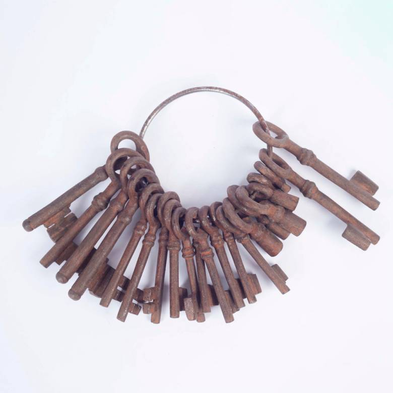Set Of Rusty Keys Decoration