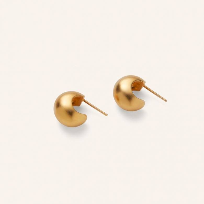Small Echo Hoop Earrings In Gold By Pernille Corydon