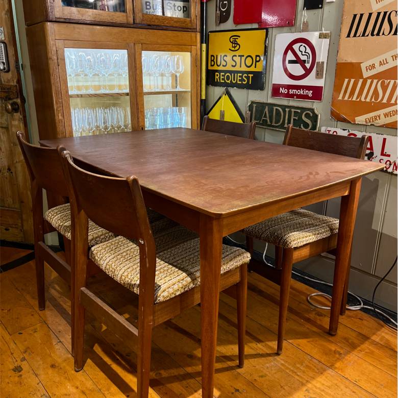 Teak Extending Dining Table With Set Of 4 Chairs 120cm