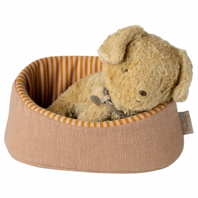 Toy Pet Basket In Powder By Maileg 3+