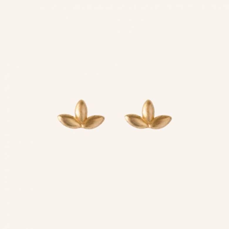 Whisper Earstick Stud Earrings In Gold By Pernille Corydon